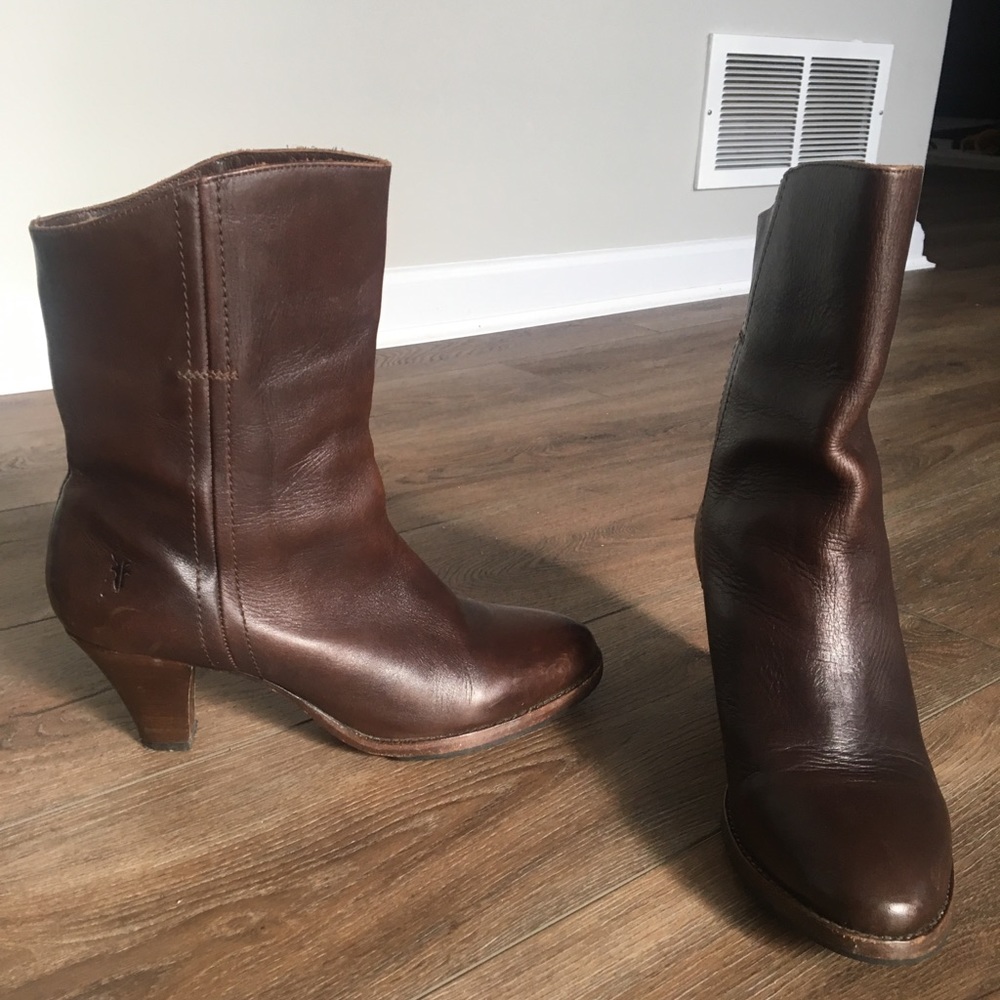 Frye Leather Calf Bootie